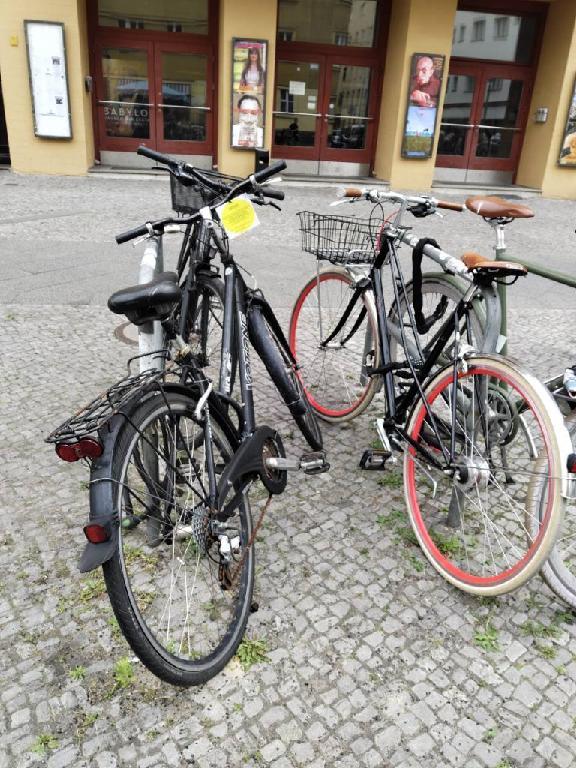 Foto zur Meldung: Abfall - Schrottfahrräder liste