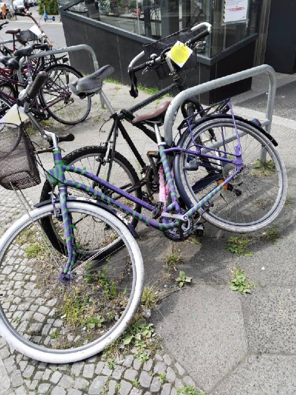 Foto zur Meldung: Abfall - Schrottfahrräder liste
