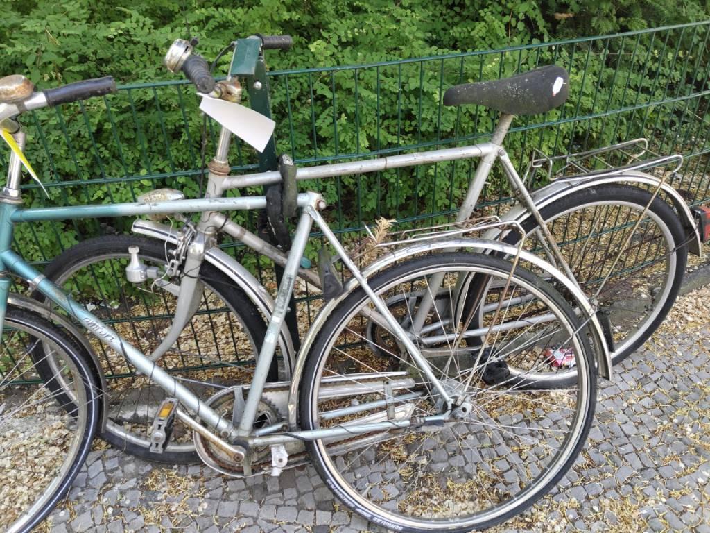 Foto zur Meldung: Abfall - Schrottfahrräder liste
