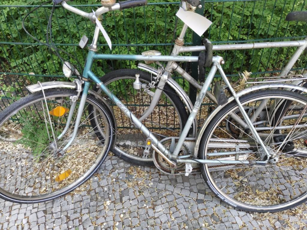 Foto zur Meldung: Abfall - Schrottfahrräder liste