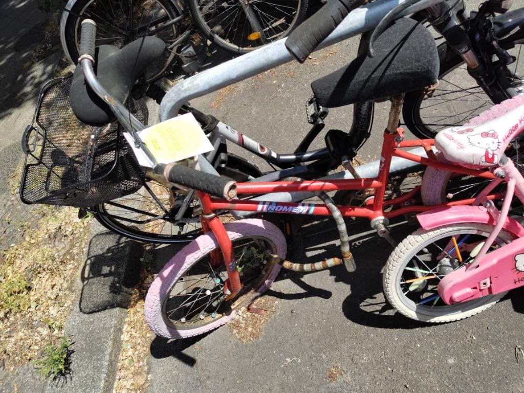 Foto zur Meldung: Abfall - Schrottfahrräder liste