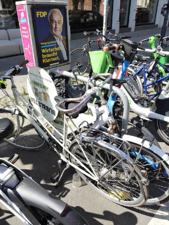 Foto zur Meldung: Abfall - Schrottfahrräder liste