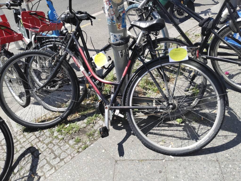 Foto zur Meldung: Abfall - Schrottfahrräder liste