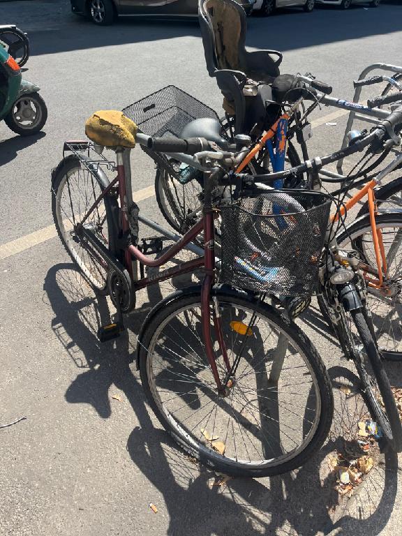 Foto zur Meldung: Abfall - Schrottfahrräder liste