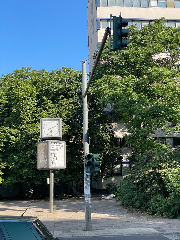 Foto zur Meldung: Straßenaufsicht - Defekte Ampel
