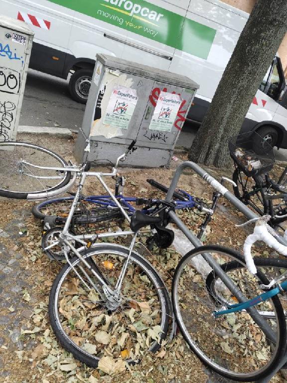 Foto zur Meldung: Abfall - Schrottfahrräder liste