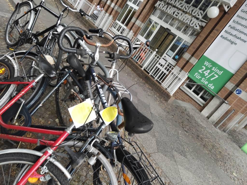 Foto zur Meldung: Abfall - Schrottfahrräder liste