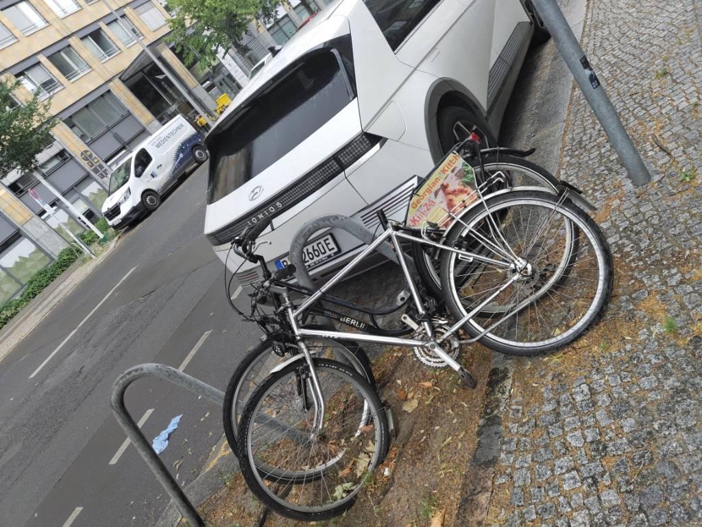 Foto zur Meldung: Abfall - Schrottfahrräder liste