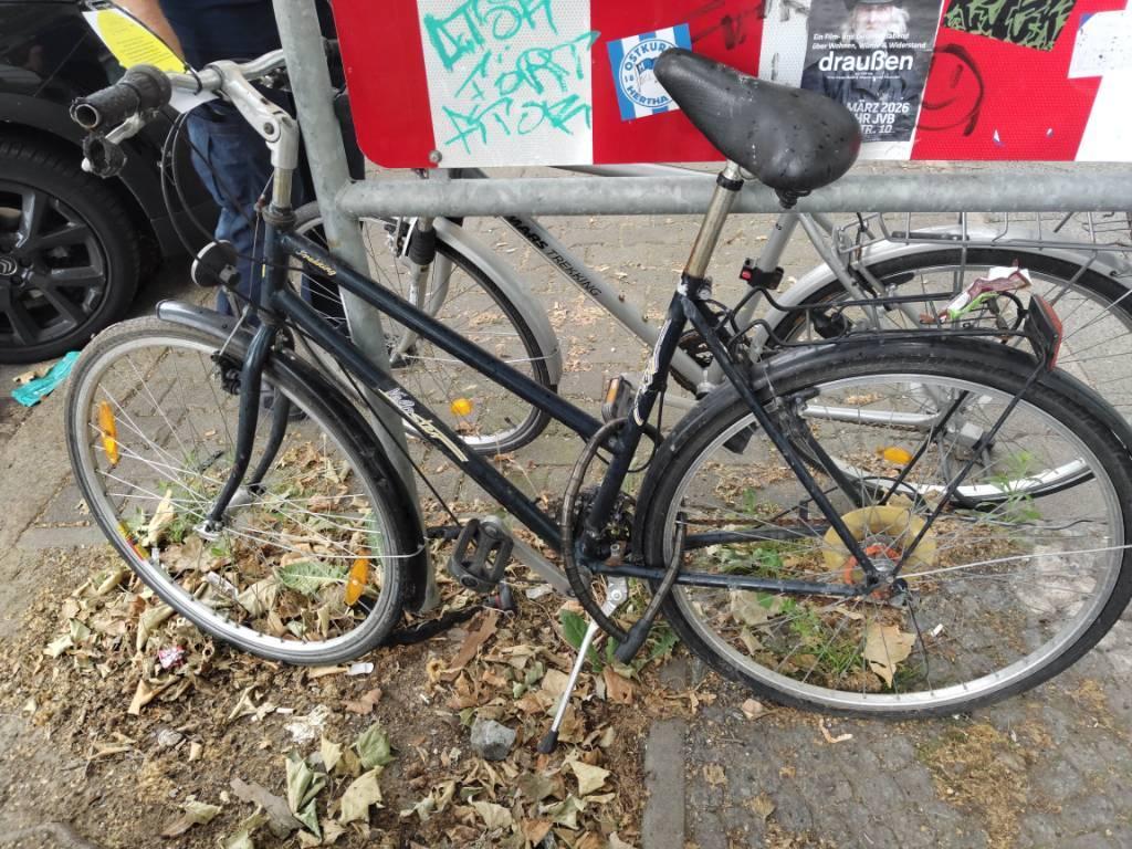 Foto zur Meldung: Abfall - Schrottfahrräder liste