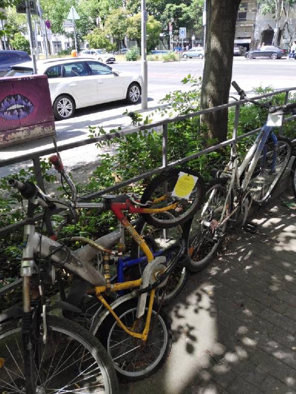 Foto zur Meldung: Abfall - Schrottfahrräder liste