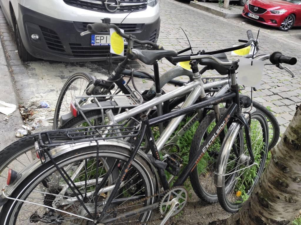 Foto zur Meldung: Abfall - Schrottfahrräder liste