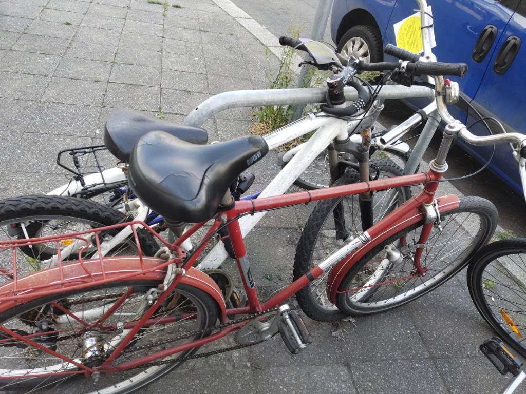Foto zur Meldung: Abfall - Schrottfahrräder