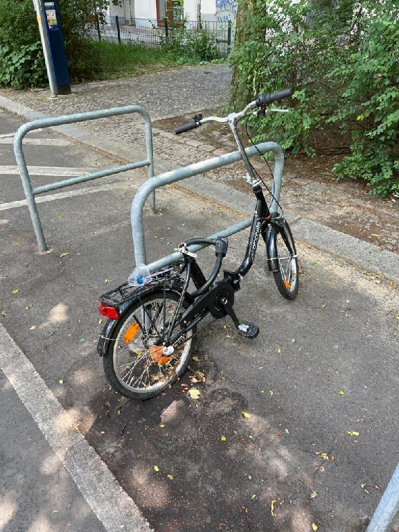 Foto zur Meldung: Abfall - Schrottfahrräder pr.