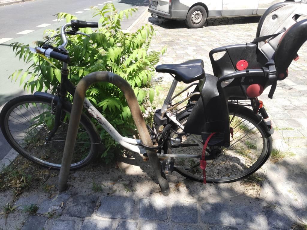 Foto zur Meldung: Abfall - Schrottfahrräder liste