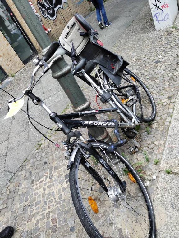 Foto zur Meldung: Abfall - Schrottfahrräder liste