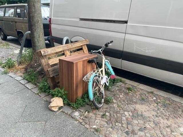 Foto zur Meldung: Abfall - Schrottfahrräder PR.