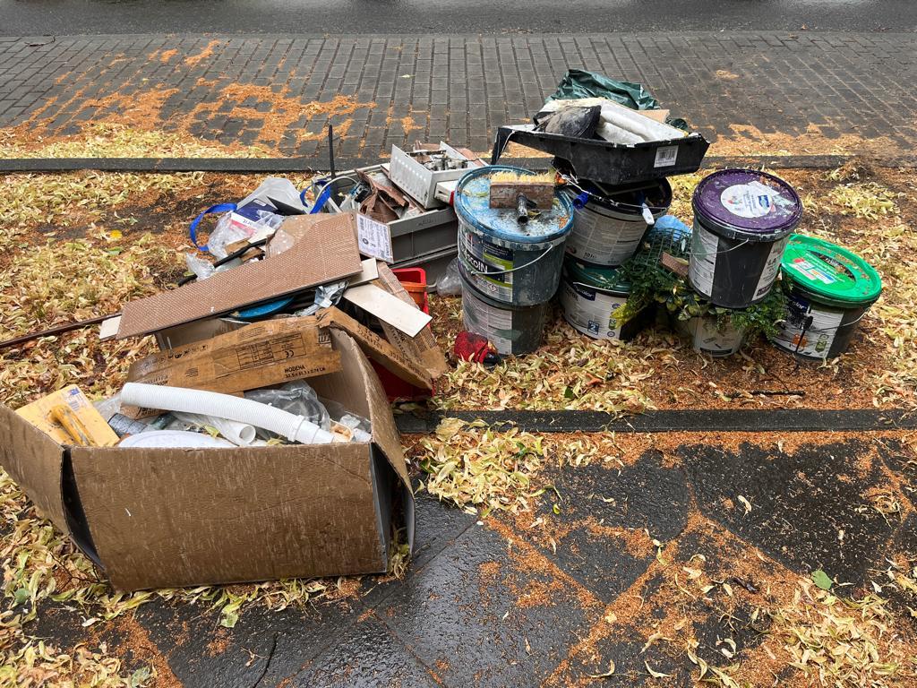 Foto zur Meldung: Abfall + Elektroschrott