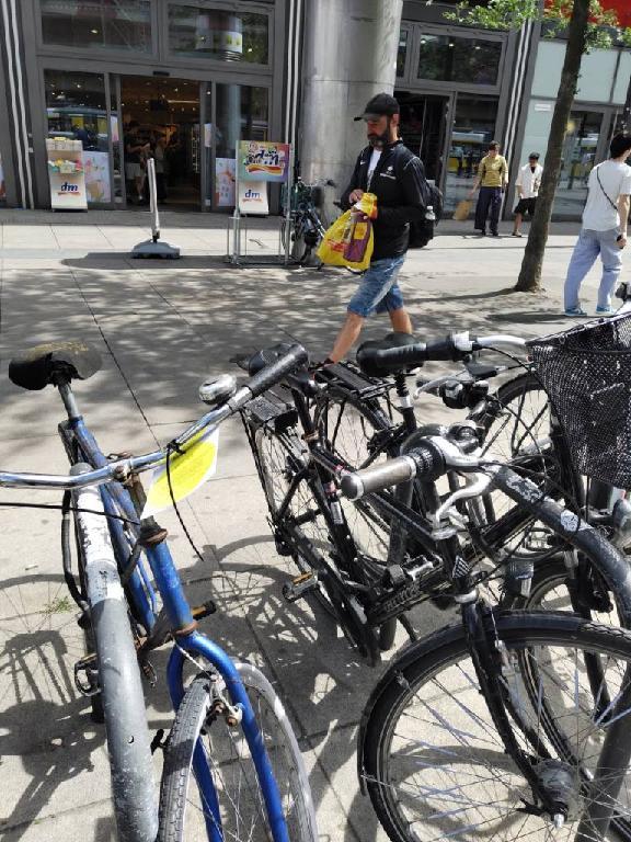 Foto zur Meldung: Abfall - Schrottfahrräder liste