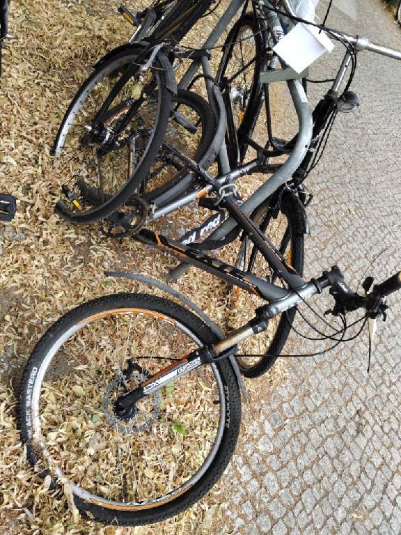Foto zur Meldung: Abfall - Schrottfahrräder liste