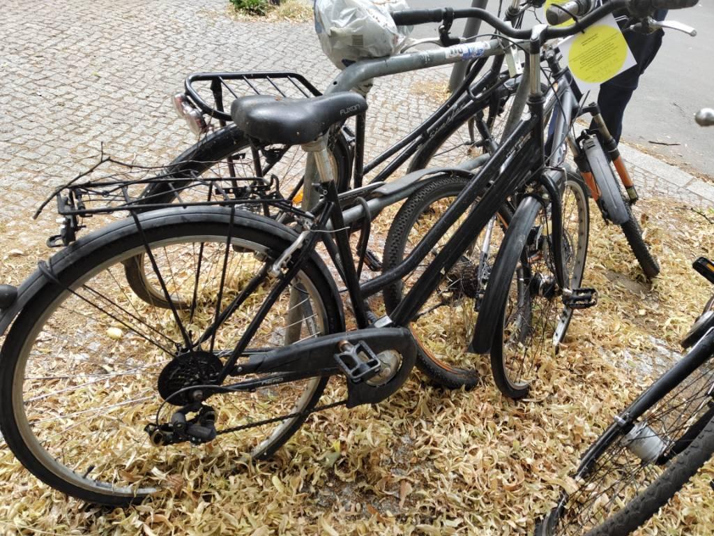 Foto zur Meldung: Abfall - Schrottfahrräder liste