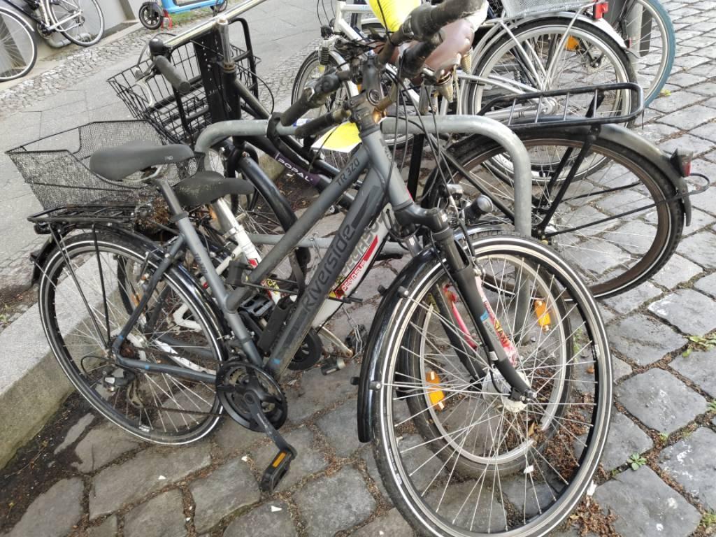 Foto zur Meldung: Abfall - Schrottfahrräder