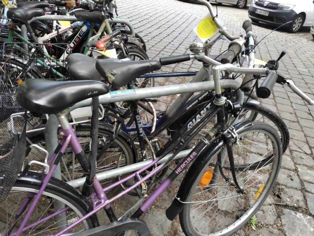 Foto zur Meldung: Abfall - Schrottfahrräder liste