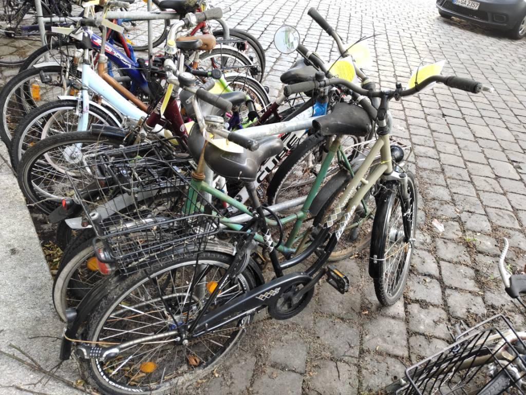 Foto zur Meldung: Abfall - Schrottfahrräder liste