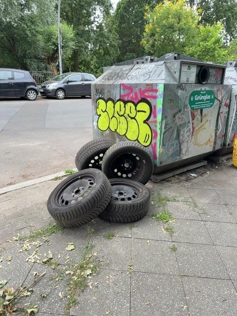 Foto zur Meldung: Abfall - Elektroschrott