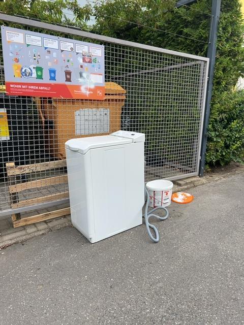 Foto zur Meldung: Abfall - Elektroschrott