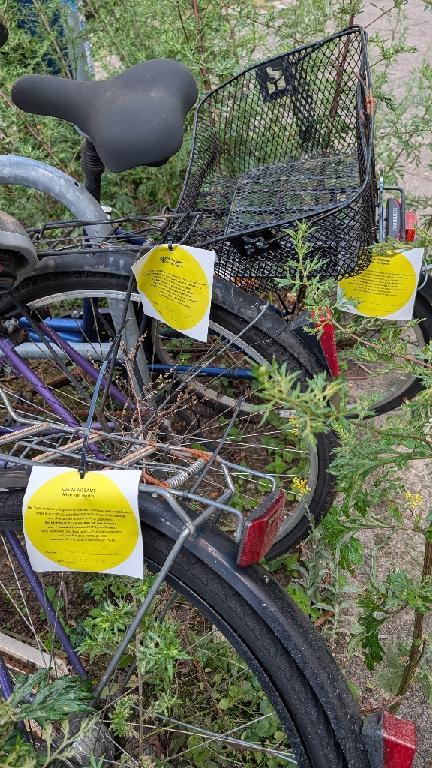 Foto zur Meldung: Abfall - Schrottfahrräder