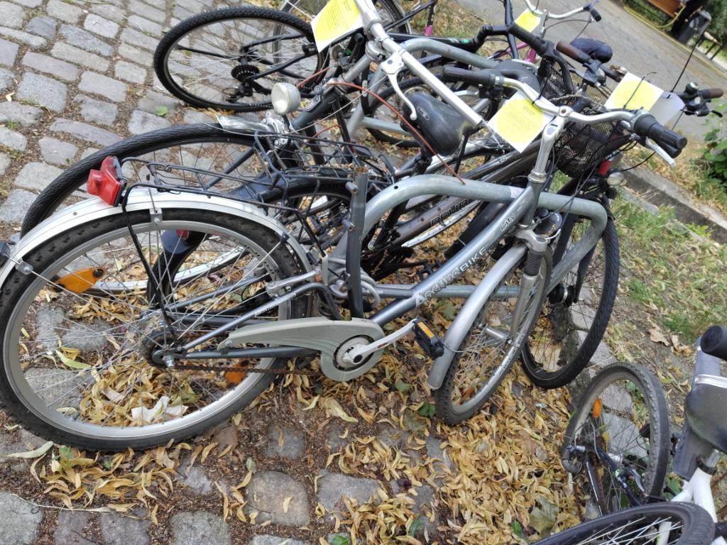 Foto zur Meldung: Abfall - Schrottfahrräder liste