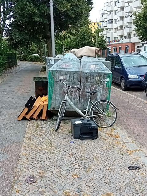 Foto zur Meldung: Abfall - Elektroschrott