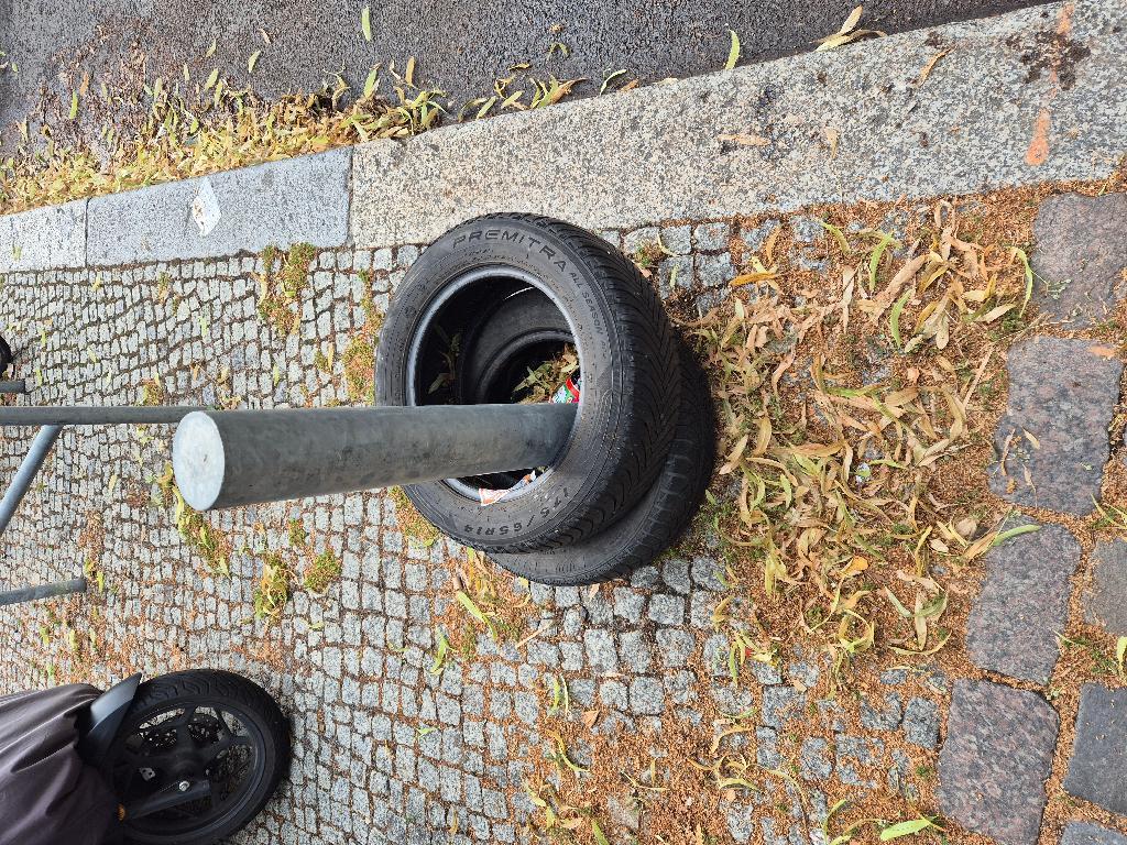 Foto zur Meldung: Abfall - Elektroschrott