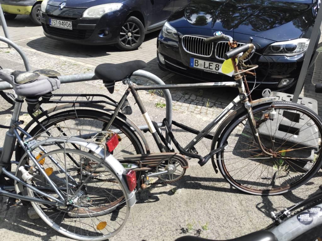 Foto zur Meldung: Abfall - Schrottfahrräder liste