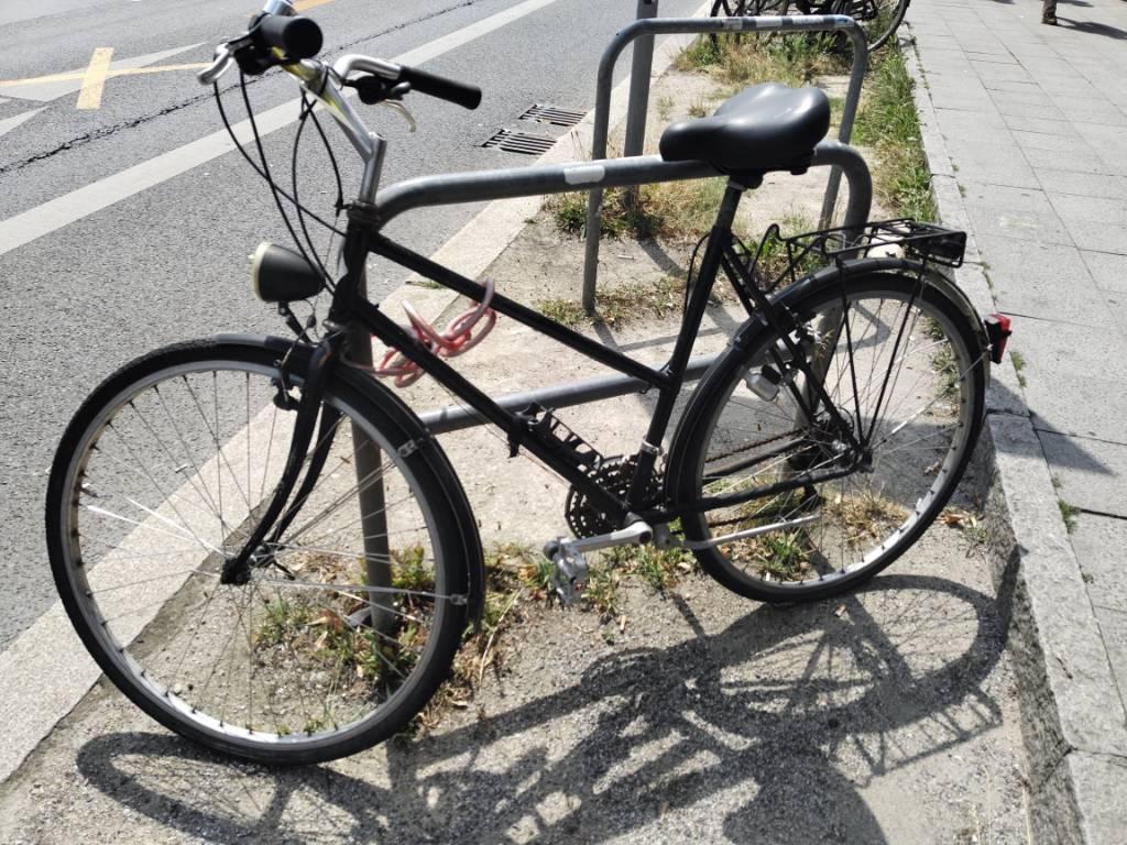 Foto zur Meldung: Abfall - Schrottfahrräder