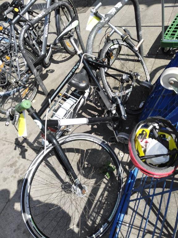 Foto zur Meldung: Abfall - Schrottfahrräder liste