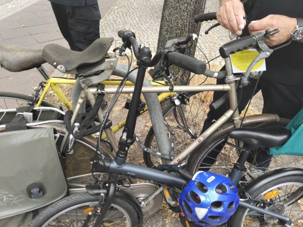 Foto zur Meldung: Abfall - Schrottfahrräder liste
