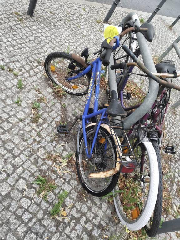 Foto zur Meldung: Abfall - Schrottfahrräder liste