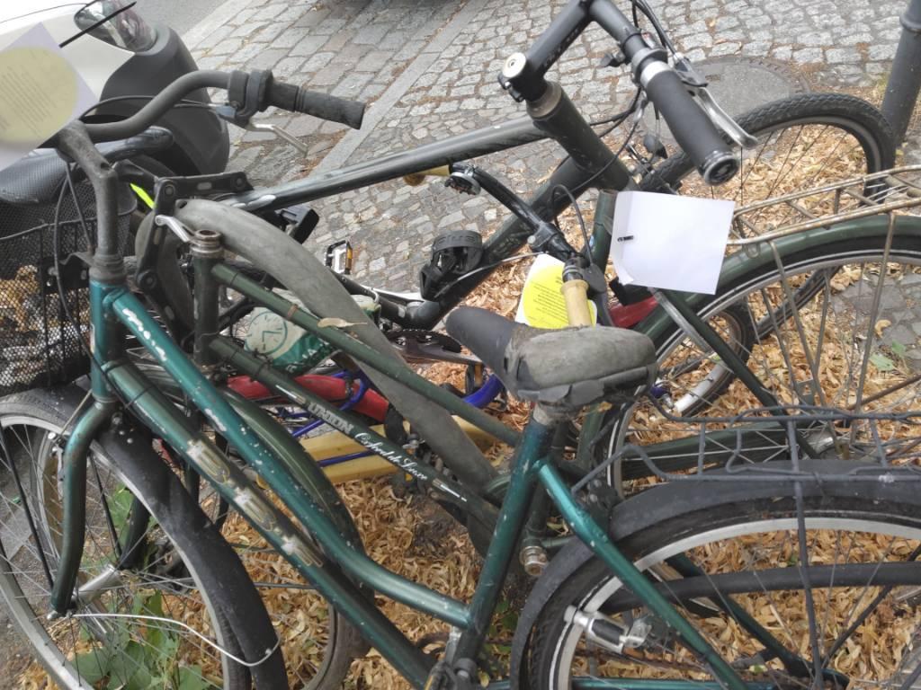 Foto zur Meldung: Abfall - Schrottfahrräder liste