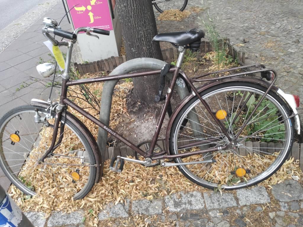 Foto zur Meldung: Abfall - Schrottfahrräder liste