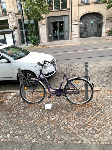 Foto zur Meldung: Abfall - Schrottfahrräder pr.