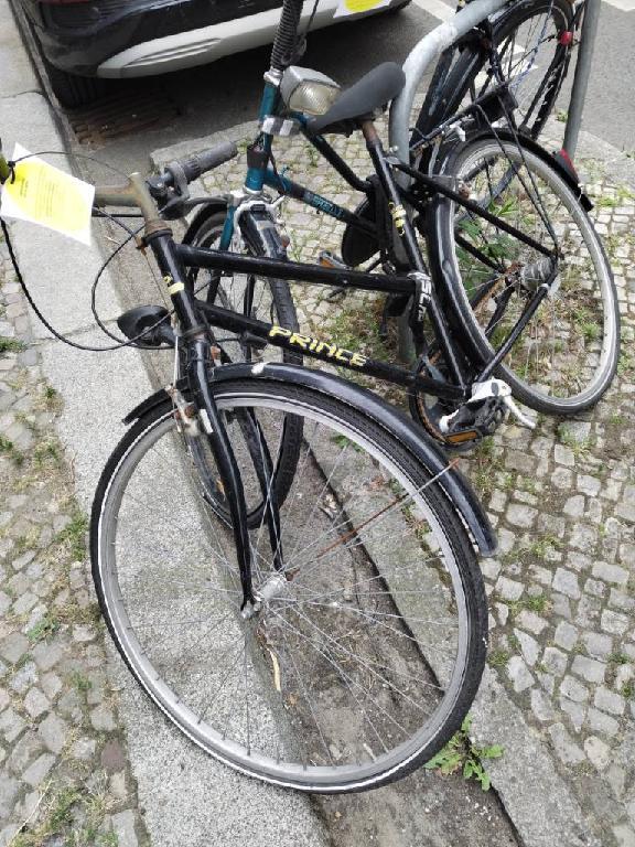 Foto zur Meldung: Abfall - Schrottfahrräder liste