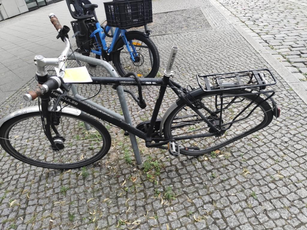 Foto zur Meldung: Abfall - Schrottfahrräder