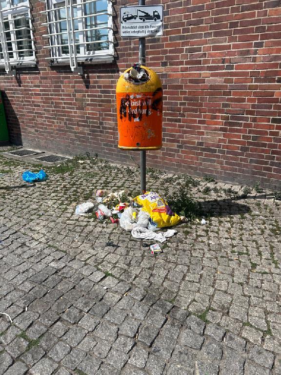 Foto zur Meldung: Straßenaufsicht - Mangelnde Straßenreinigung