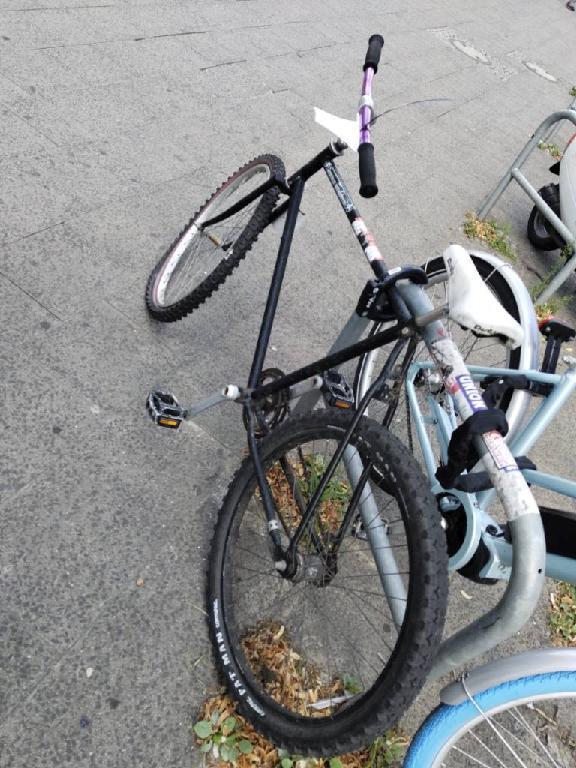 Foto zur Meldung: Abfall - Schrottfahrräder liste