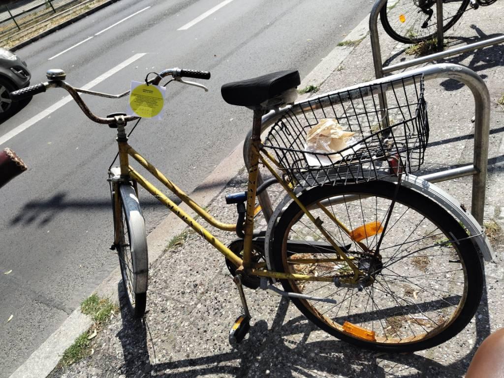 Foto zur Meldung: Abfall - Schrottfahrräder liste