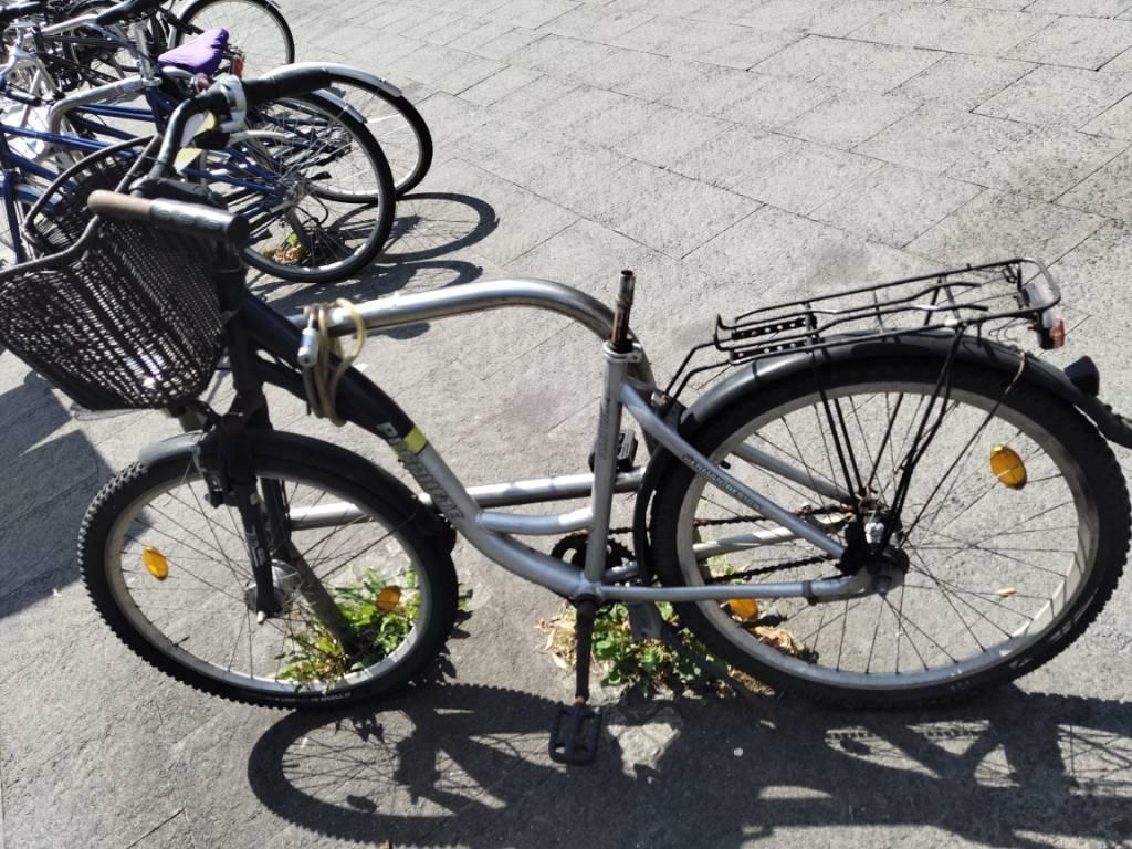 Foto zur Meldung: Abfall - Schrottfahrräder liste