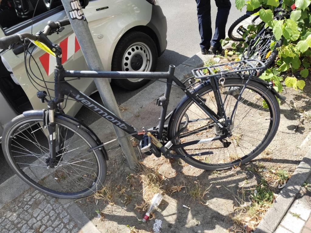Foto zur Meldung: Abfall - Schrottfahrräder liste