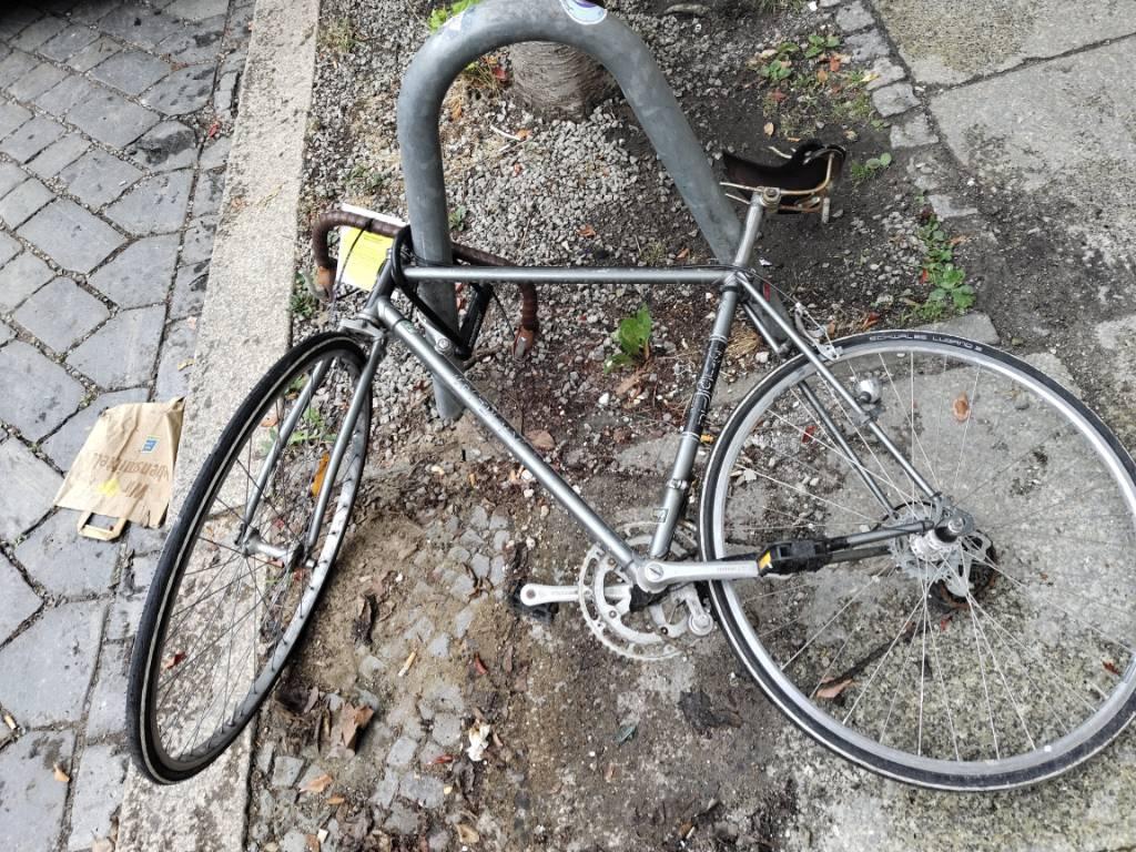 Foto zur Meldung: Abfall - Schrottfahrräder liste