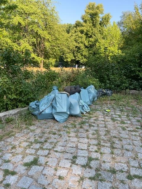 Foto zur Meldung: Abfall - Müllablagerung
